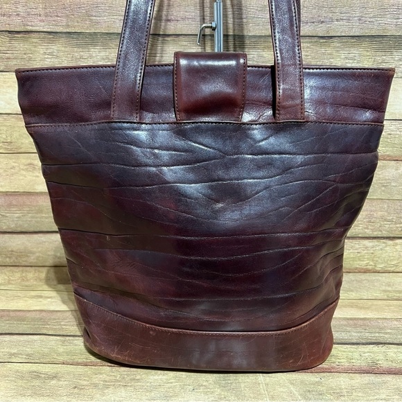 Orton Sydney Leather Tote - Picture 4 of 11